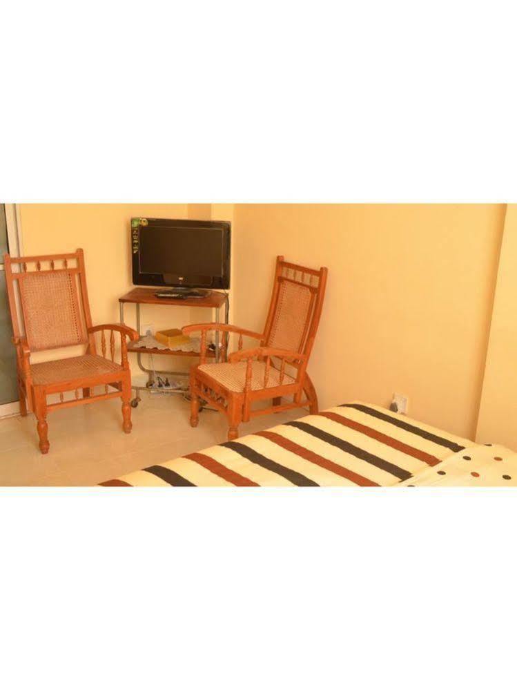 Frangipani Apartment Dehiwala-Mount Lavinia Exterior foto